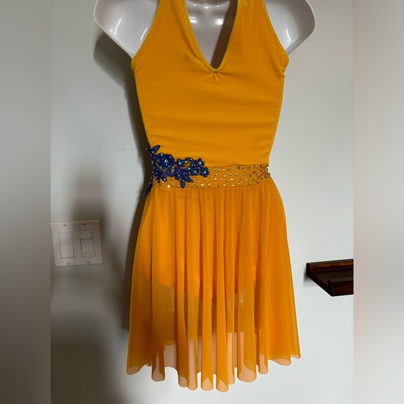 Lyrical dance costume - Picture 3 of 3